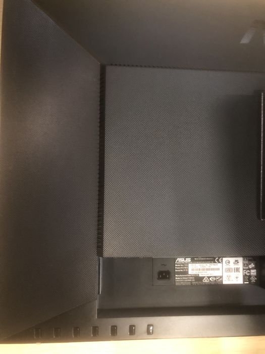 Монітор ASUS 27 дюймів