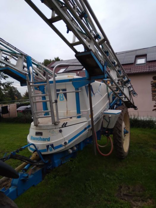 OPRYSKIWACZ ciągany Kuhn BLANCHARD Grand Large 3200 28m