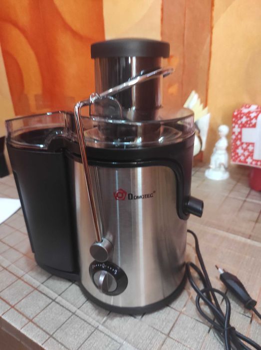Соковыжималку электрическую продам