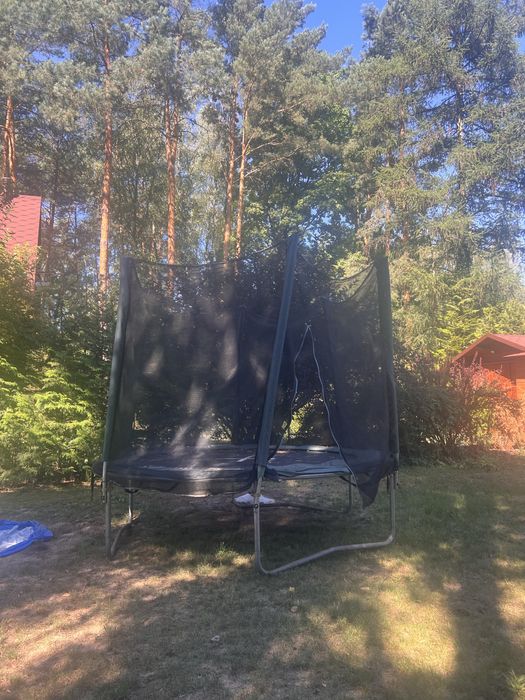 2 trampoliny - j
