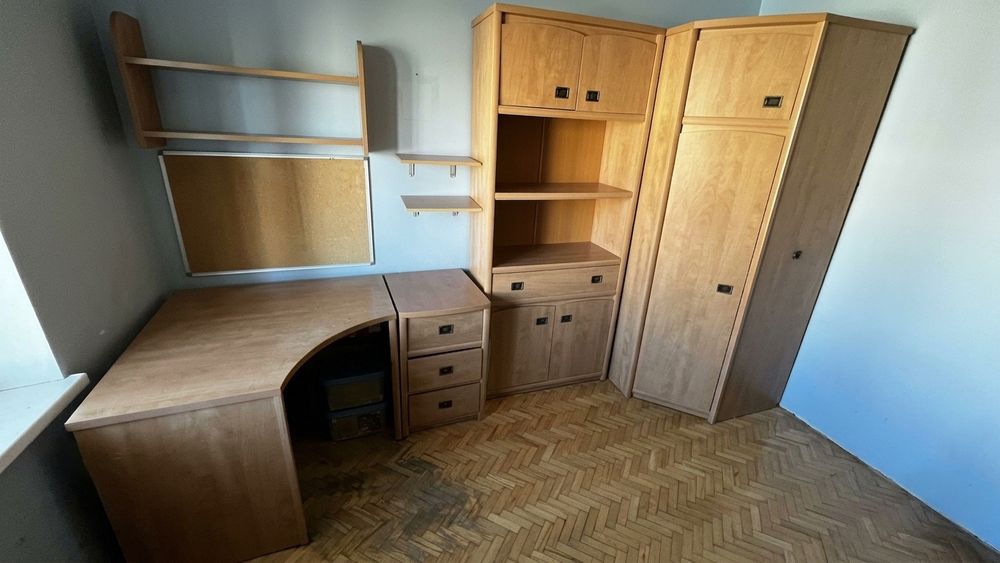 Комплект меблів для дитячої кімнати