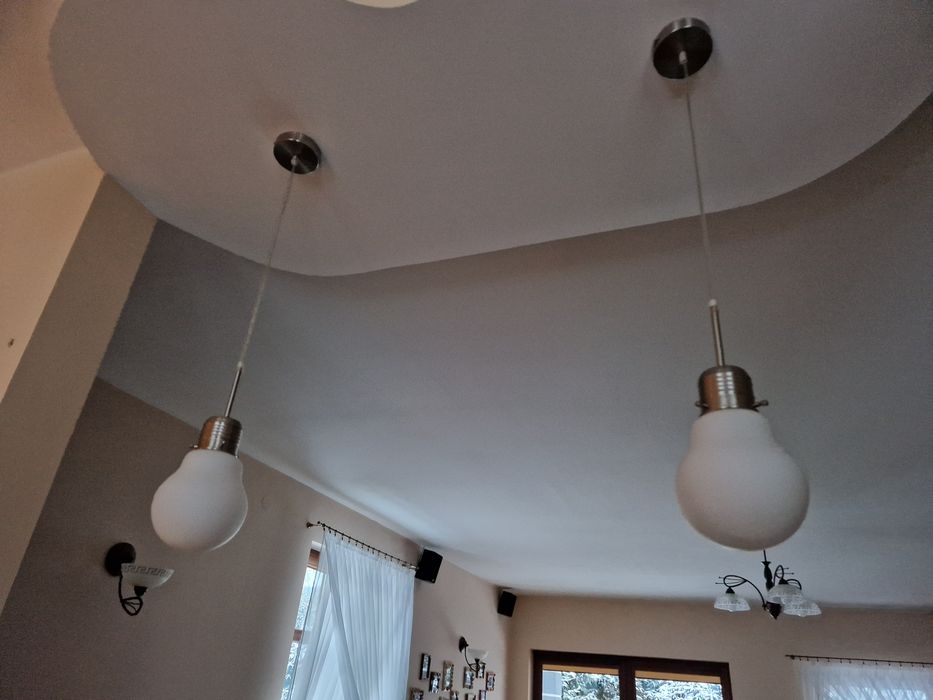 Żyrandol w kształcie żarówki- 2 sztuki
