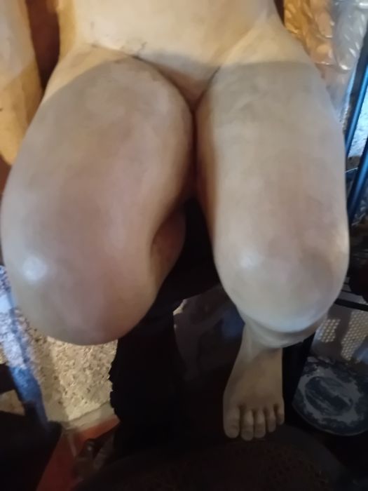 ANJO em madeira. Assinado