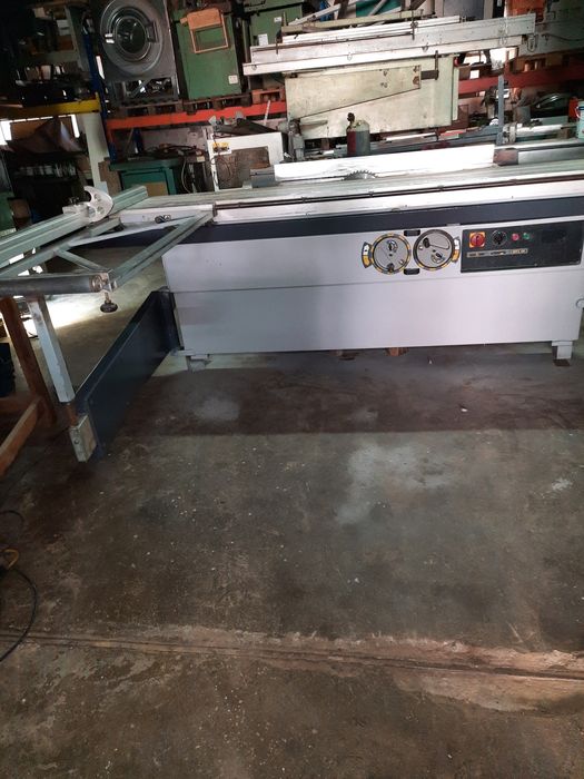 Esquadrejadora Casadei