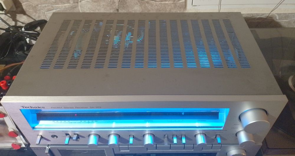 Technics SA-303 Receiver Vintage Amplifier64309716070146124
