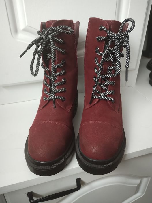 Buty damskie wysokie