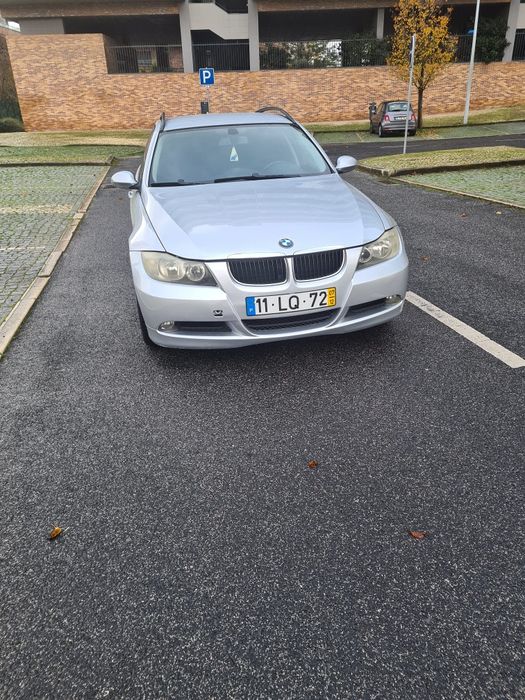 BMW 320D com 239.000