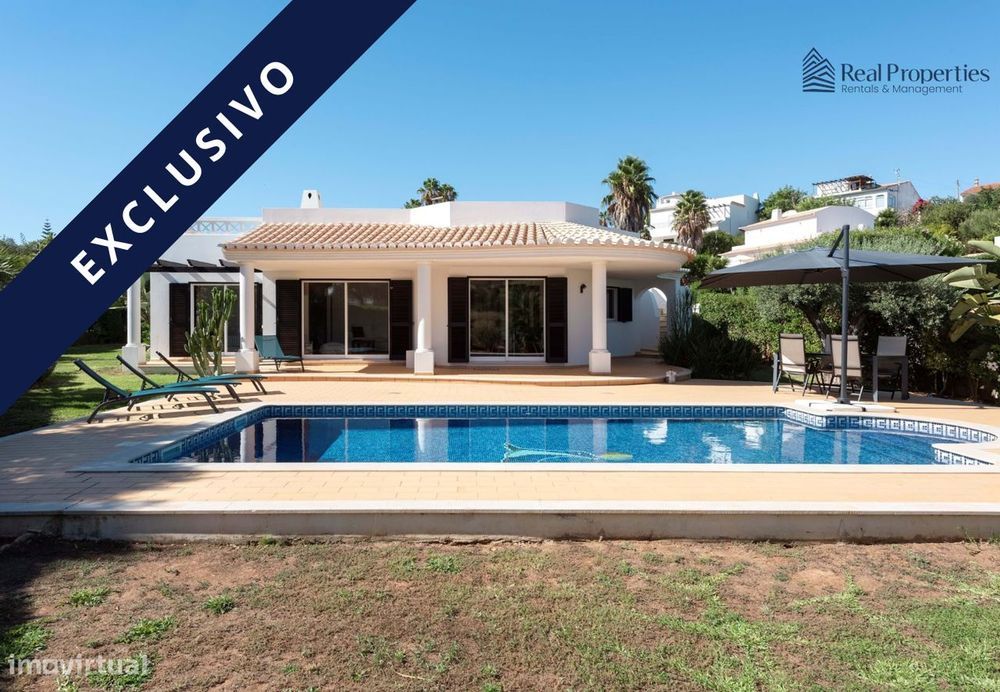 Moradia Térrea T4 Isolada em Albufeira – Um Refúgio de Luz, Conforto e