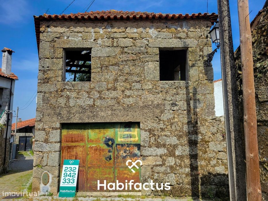 Moradia à venda em Pedra para Reconstrução Total – Travanca de Lagos,