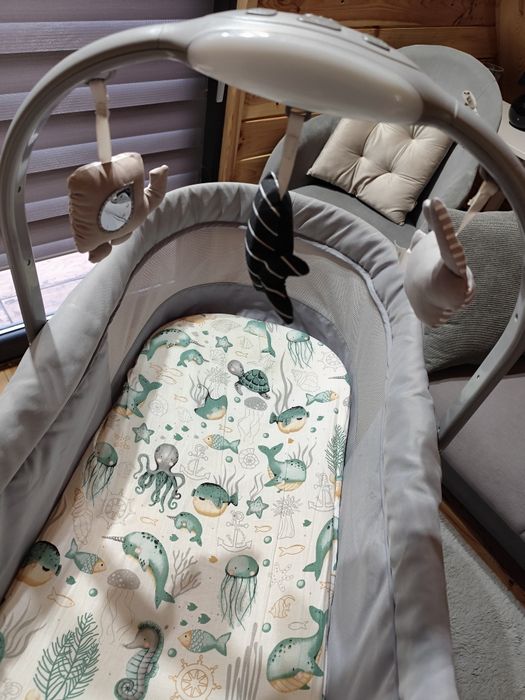 Chicco Baby Hug 4w1+ oryginalne dodatki. Polecam!