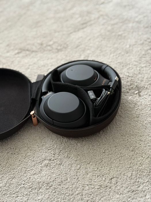 Auscultadores Sony WH-1000XM4 com garantia