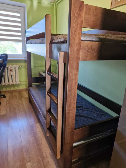 Sprzedam solidne łóżko piętrowe