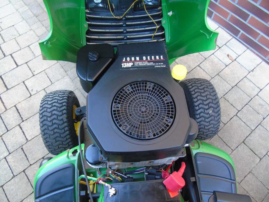 Traktorek kosiarka JOHN DEERE LT 133  13KM z pompą  kosz PO SERWISIE
