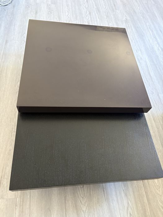 Sofá e Mesa de Centro