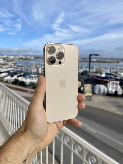 iPhone 16 Pro Max • 256 GB • Desert Titanium