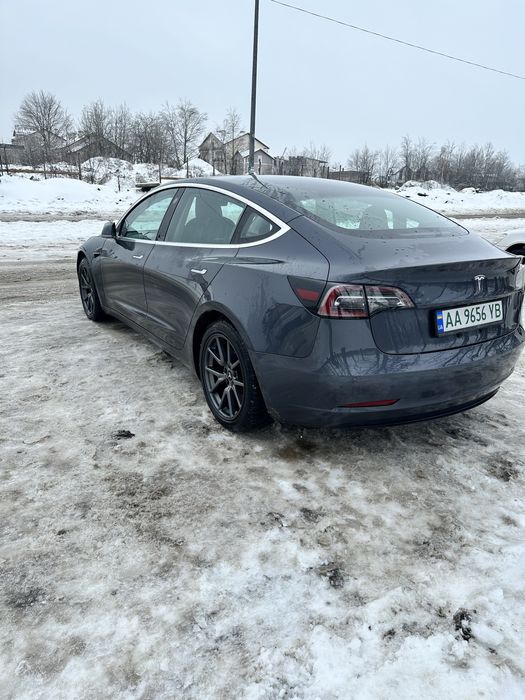 Tesla model 3 Long Range