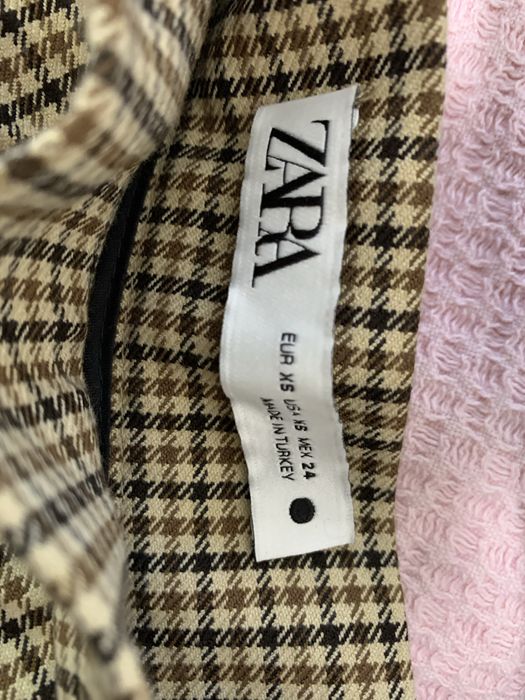 Елегантна спідниця в клітинку