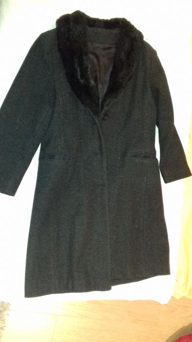 2 casacos - em bom estado