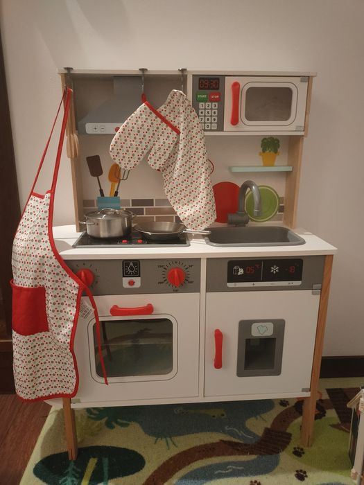 Kuchnia drewniana dla dzieci + dodatki