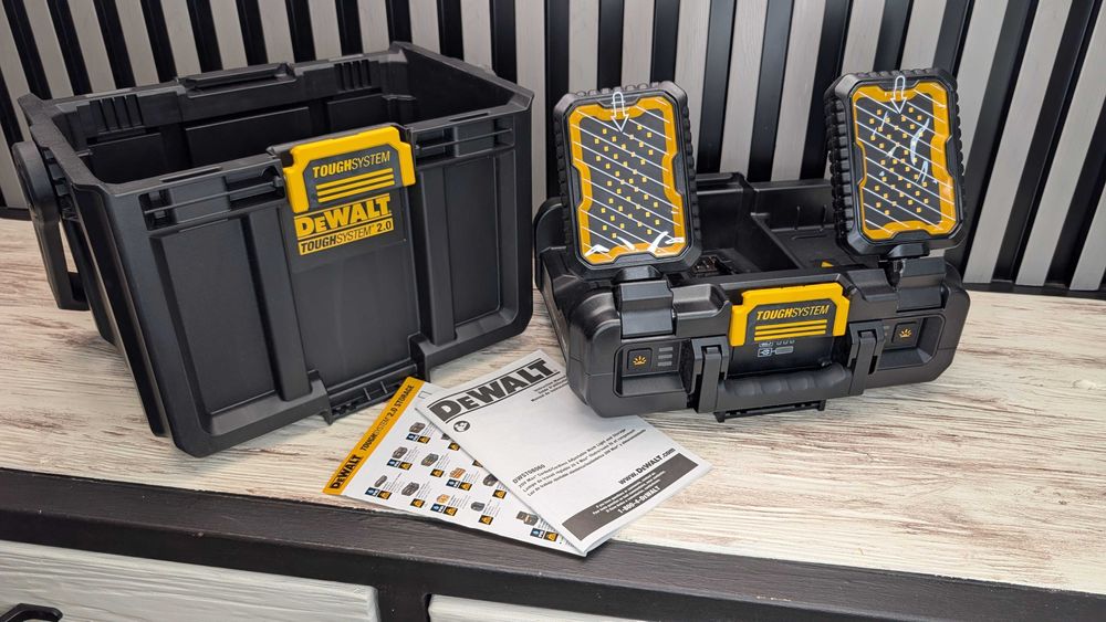 DeWalt DWST08060 Ліхтар-Ящик світлодіодний акумуляторний ToughSystem 2.0