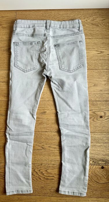 H&M marmurkowe j.nowe miękkie elastyczne jeansy 134