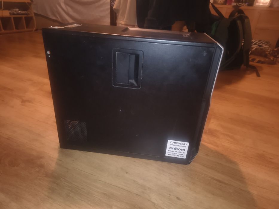 Komputer Dell T1600