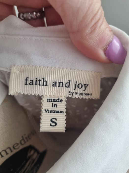 OFERTA PORTES - T-shirt Bege e Bolas Brancas Faith and Joy (Tamanho S)