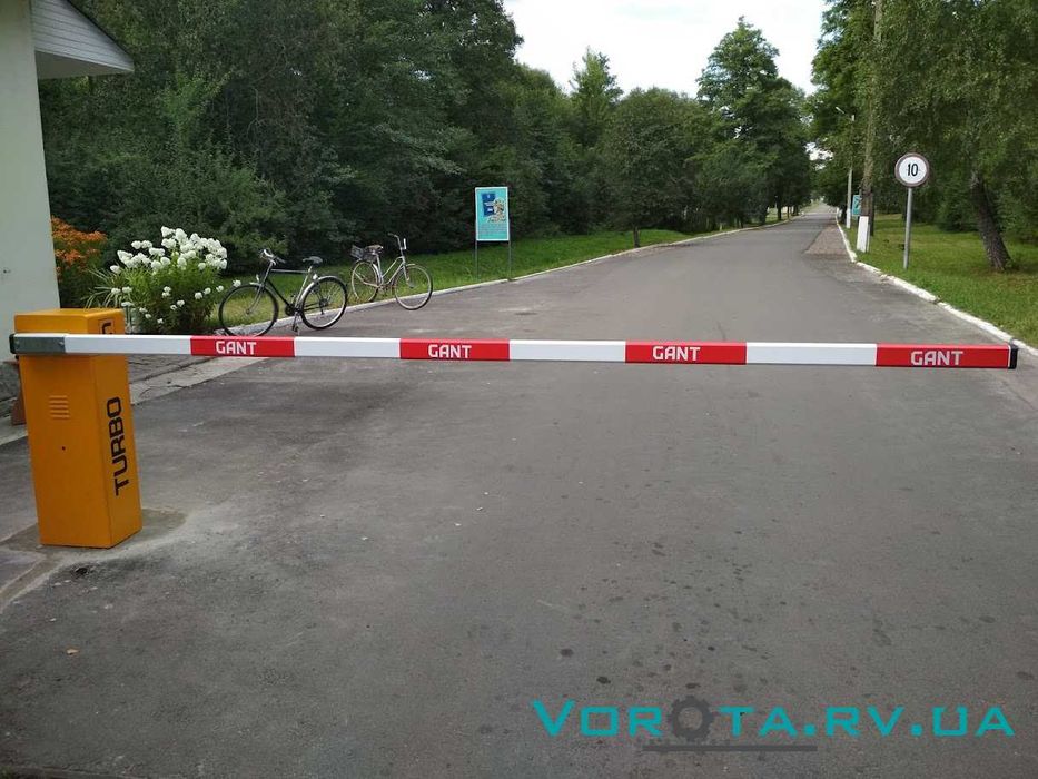 Шлагбаум автоматичний