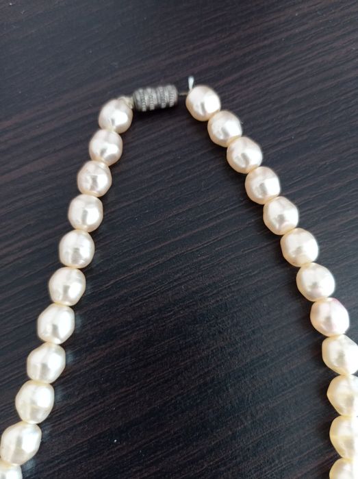 Бусы 3-х видов. Бижутерия.