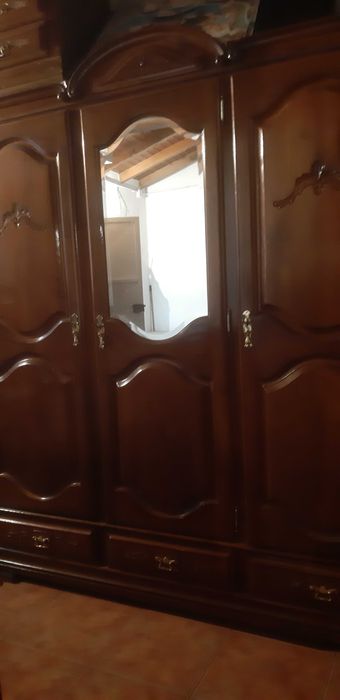 Mobília de quarto completo + estante