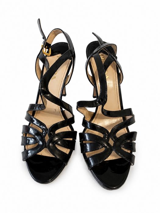 Чорні туфлі Prada made in Italy