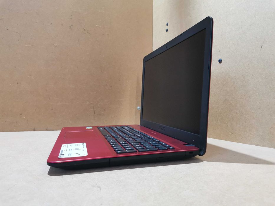 Ноутбук Asus VivoBook / 15.6"- FullHD / i5- 7200U / 8 DDR4 / 256 M.2 / GeForce 940MX - 2GB