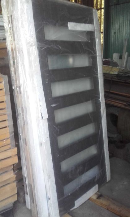 NOWE drzwi bez futryny.