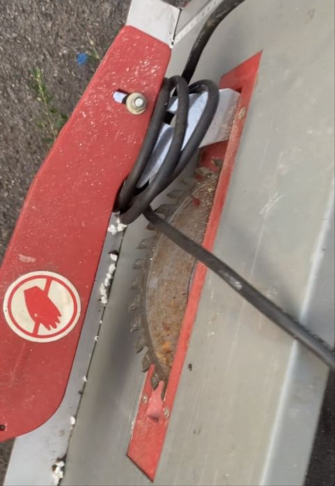 Продаю церкулярку. Состояние новой, нариканий нет.