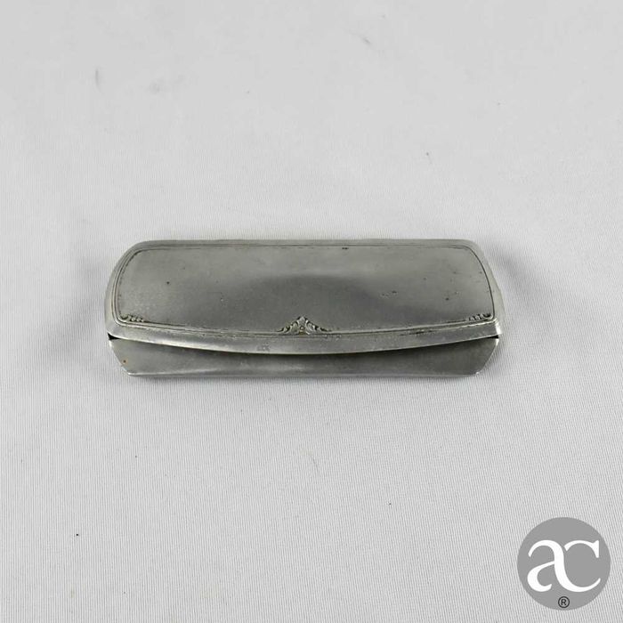 Lunetas pince-nez Wellsworth com estojo em metal, circa 1920, nº 14