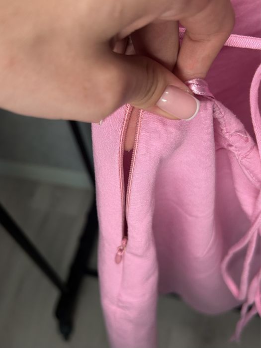 Лляна сукня Zara на шнурівці позаду