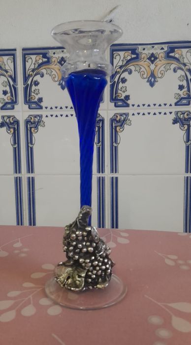 Vende.se Castiçal em cor azul com prateado na base