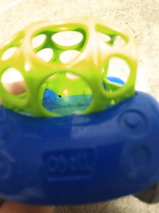 Auto samochód oball oryginalny  grzechotka
