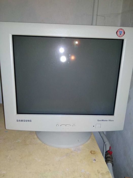 Продам монитор Samsung 755G