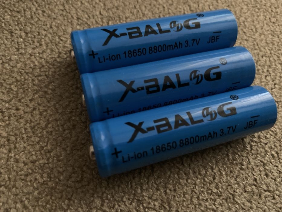 Акумулятор 3.7 v 18650