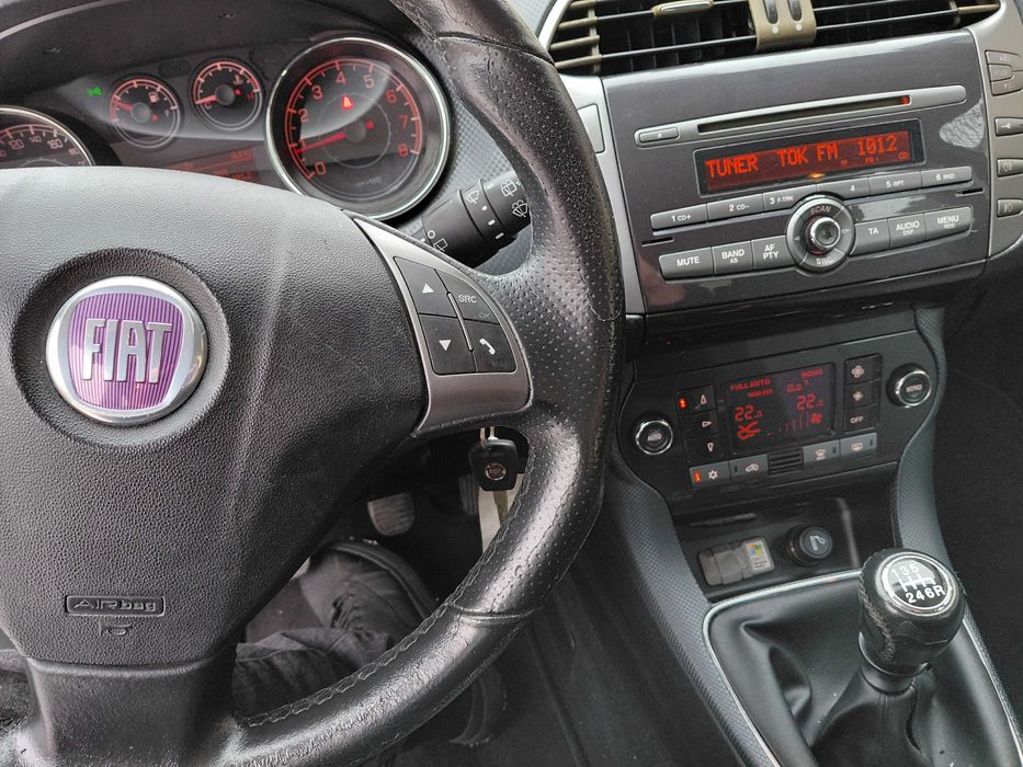 Fajny Fiat BRAVO II MPI benzyna CLIMATRONIC 6 biegów! Zamiana