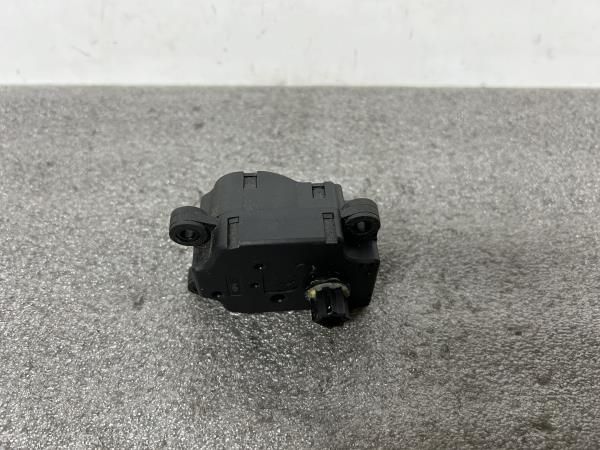 Motor da comporta da sofagem FORD Focus C-Max (DM2)