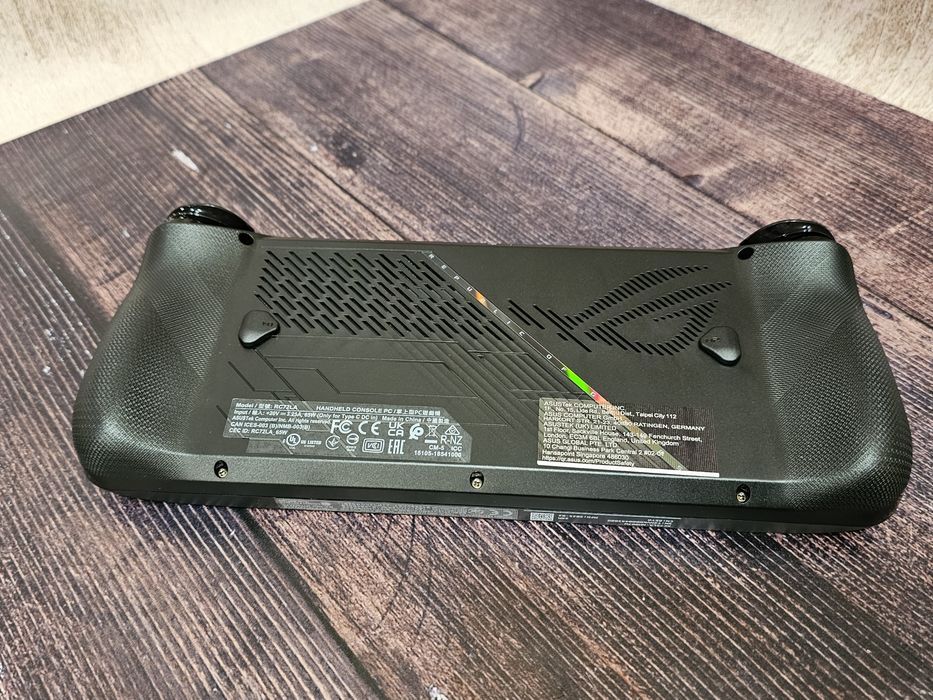 Ігрова консоль ASUS ROG Ally X 2024 1 TB