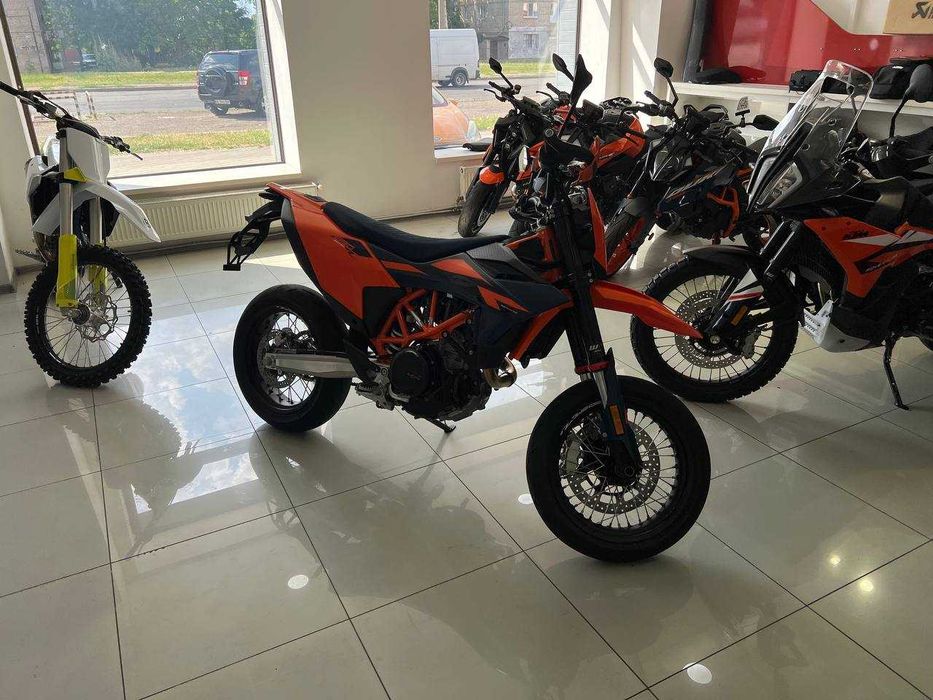 Мотоцикл KTM 690 SMC R