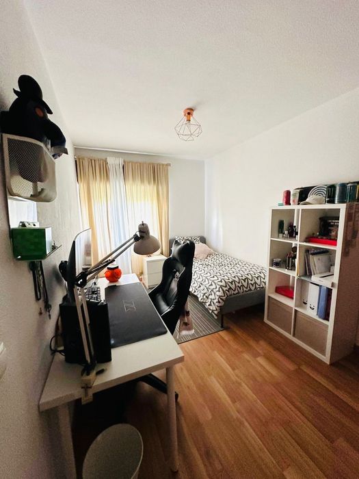 T3 Luminoso em Excelente Estado | Caxias | Disponível a 1 de Julho