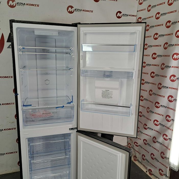 Lodówka Chiq FBM228NE4DE [2 lata gwar] E/231litrów/170cm wys/41dB [2]