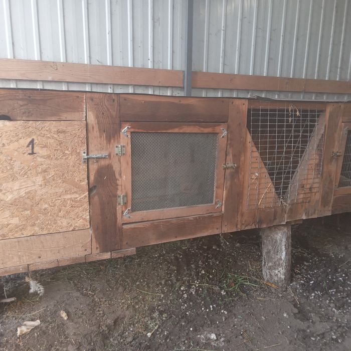 Продам клетки для кроликов