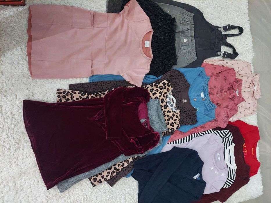 Sprzedam komplet ubrań dziewczynka 122/128 h&m, smyk, reserved i inne.