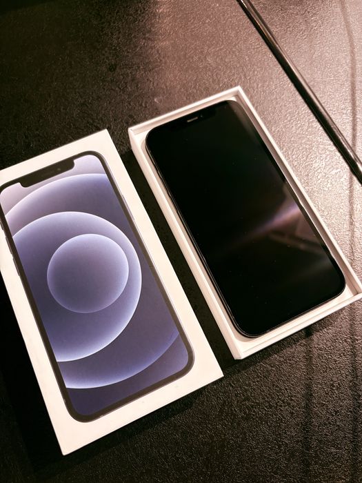 iPhone 12 Black 64gb 