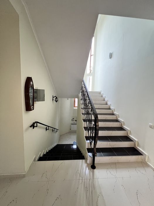 Капитальный дом у моря в курортном районе ОДЕССЫ!